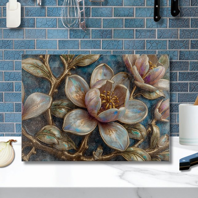 Iridescent Blue Cloisonne Magnolia  Schneidebrett (Von Creator hochgeladen)