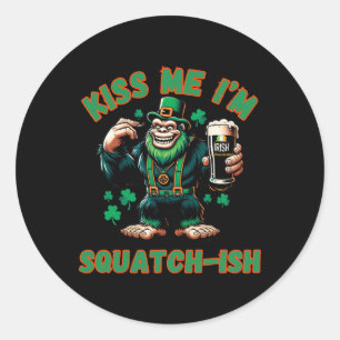 Irischer Bigfoot - Küss mich am St. Patrick's Day Runder Aufkleber