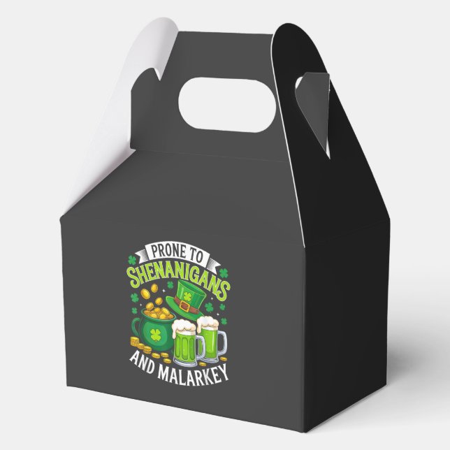 Irischer Gnom St. Patrick neigt zu Schabernack  Geschenkschachtel (Vorderseite)