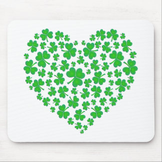 Irisches grünes Kleeblatt-Herz Mousepad