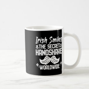 Irisches Lächeln Geheimhandshake Weltweit St. Patr Kaffeetasse