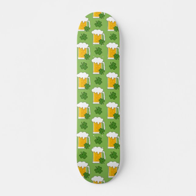 Irish Beer Tasse mit Kleeblatt Clover Pattern Skateboard (Vorne)