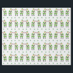 Irish Christmas Gift Geschenkpapier<br><div class="desc">Einzigartige irische Weihnachtsgeschenkpackung mit Santa und Kleeblatt-Design.</div>