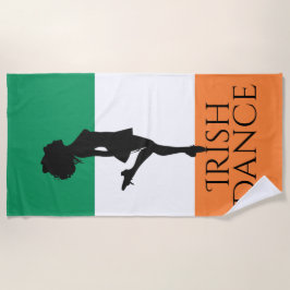 Irish Dancer and Flag Ireland Hard Shoe Dance Strandtuch