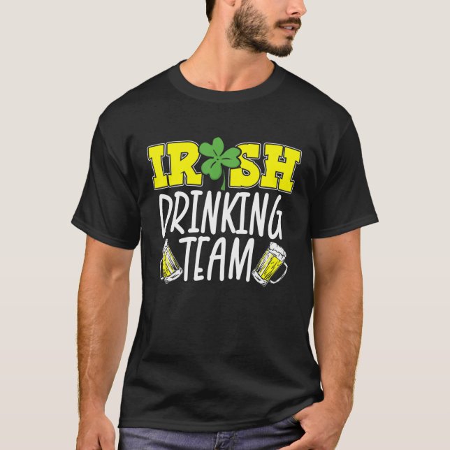 Irish Drinking Team Saint Patrick's Day Shenanigan T-Shirt (Vorderseite)