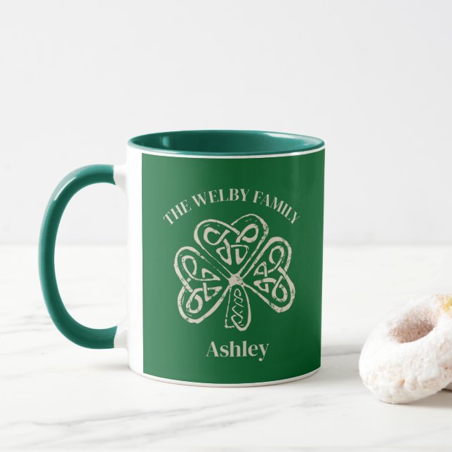 Irish Family Name Vintages keltisches Kleeblatt Cu Tasse (Mit Donut)
