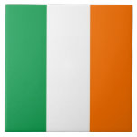 Irish Flag Tile Fliese<br><div class="desc">Fügen Sie Ihrer Wohngestaltung eine Touch irisches Erbe hinzu, mit dieser exquisiten Kachel mit der irischen Flagge! Diese Kachel ist mit hochwertigen Materialien gefertigt und zeigt stolz Irlands ikonisches trifarbiges Design von grün, weiß und orange. Es ist mehr als nur ein dekoratives Stück; es ist ein Symbol für Irlands reiche...</div>