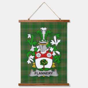 Irish Flannery oder O_Flannery Coat of Arms Family Wandteppich Mit Holzrahmen