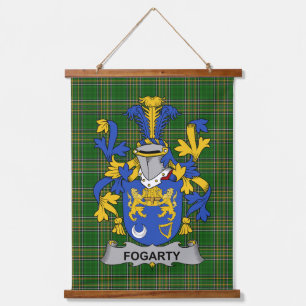 Irish Fogarty oder O_Fogarty Coat of Arms Family C Wandteppich Mit Holzrahmen
