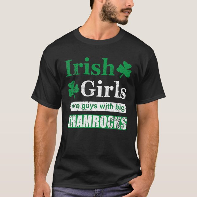 Irish Girls Liebe Typ mit großen Kleeblättern Funn T-Shirt (Vorderseite)