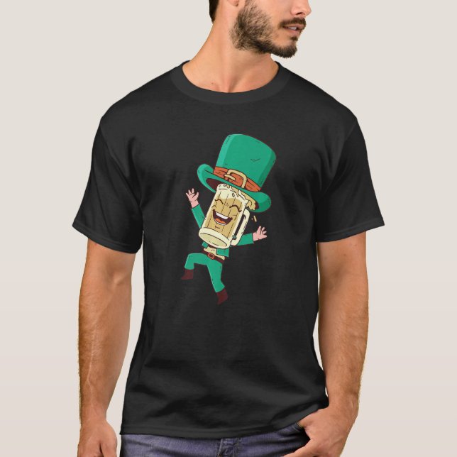 Irish Goblin Beer Glass Figurine St Patric T-Shirt (Vorderseite)