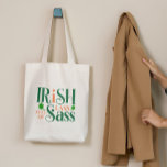 Irish Lass voll von Sass Funny St Patrick's Day Tragetasche<br><div class="desc">Irish Lass voll von sass Funny St Patrick's Day. Wenn du ein Iren voller Sass lasst? Dann ist dieses lustige St. Patrick's Day Design perfekt für Sie! Das einzige,  was zu tragen,  um das Land der Kobolden am St. Patrick's Day zu feiern. Grün und Orange.</div>