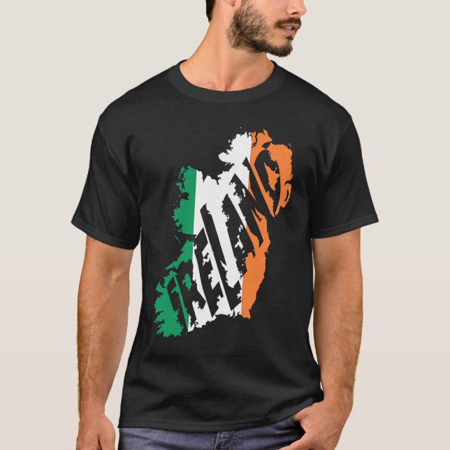 Irish Map Word Irland Flaggenfarbbuchstaben T-Shirt (Vorderseite)