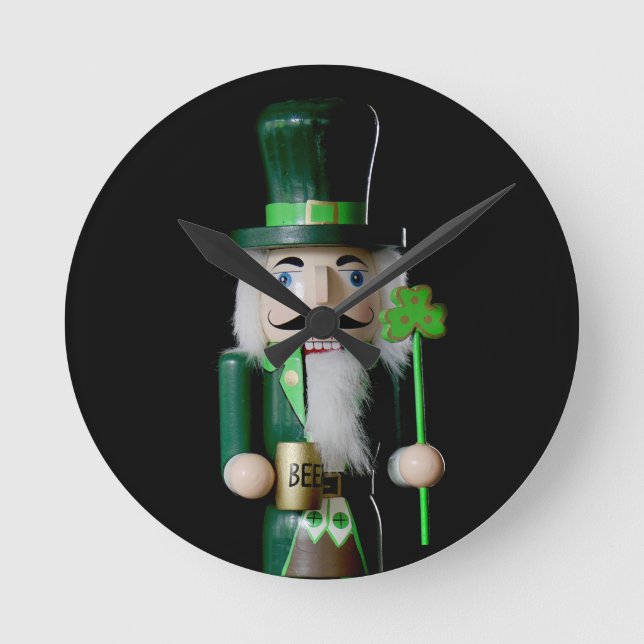 Irish Nutcracker Runde Wanduhr (Vorderseite)