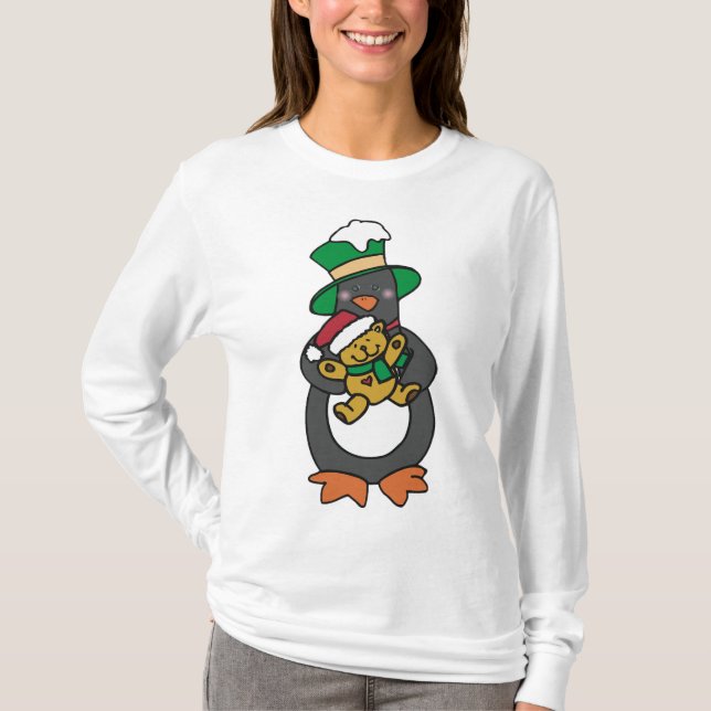 Irish Penguin Holding Christmas Teddy Bear T-Shirt (Vorderseite)