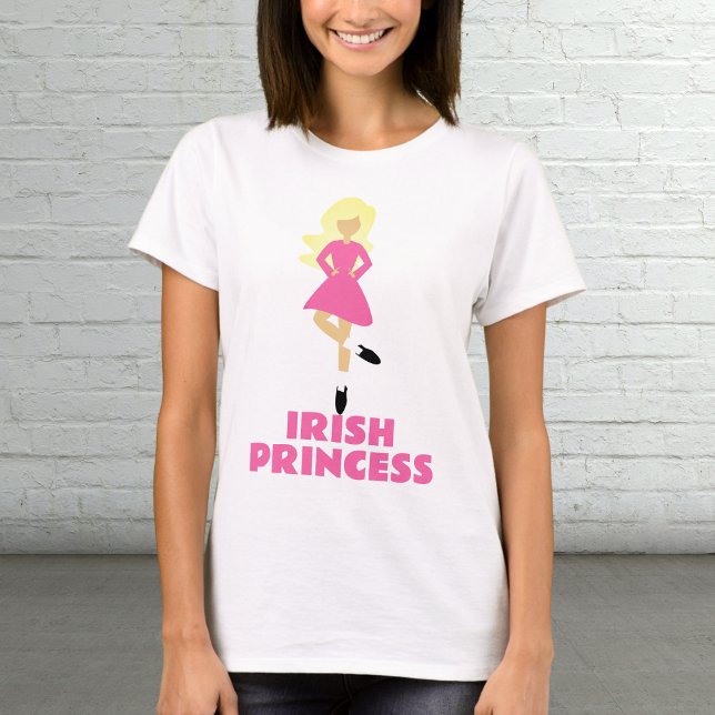 Irish Princess Blond Irish Dancer mit rosafarbenem T-Shirt (Von Creator hochgeladen)