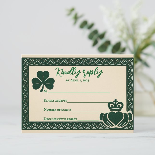 Irish Serenity Wedding RSVP Card (Stehend Vorderseite)
