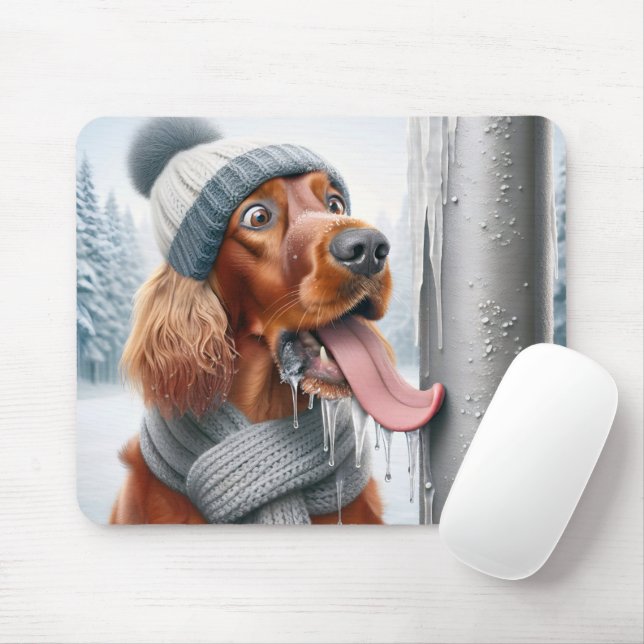 Irish Setter Hund leckt einen gefrorenen Pole Mousepad (Mit Mouse)