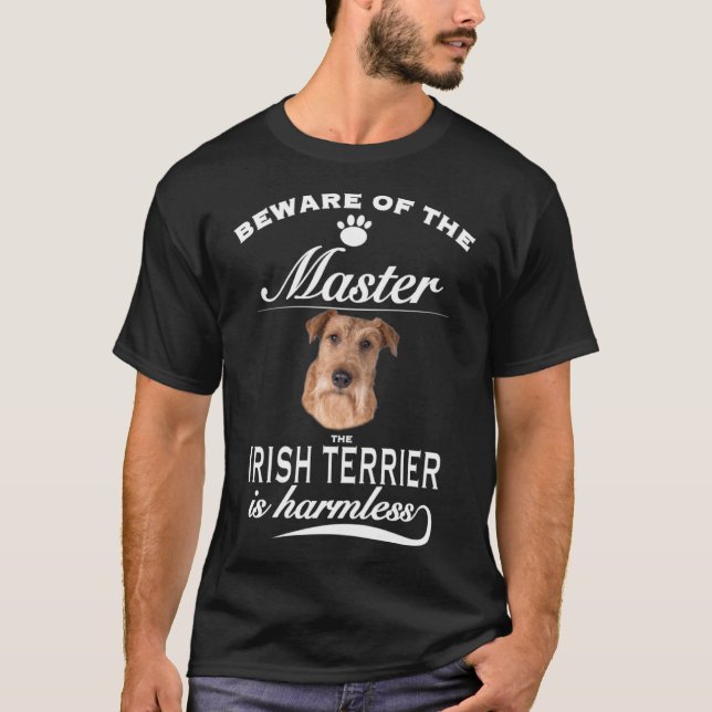 Irish Terrier, Vorsicht vor der irischen Meisterin T-Shirt (Vorderseite)