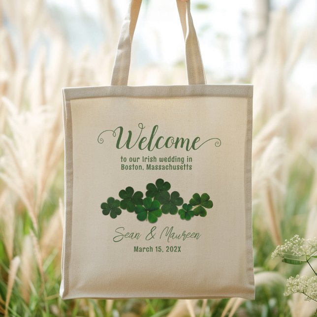 Irish Wedding Custom Welcome Bag Green Clovers Tragetasche (Von Creator hochgeladen)