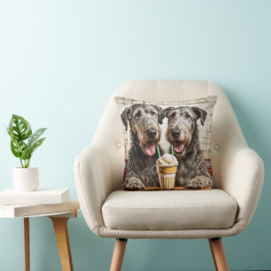 Irish Wolfhound Hunde mit einem Milchshake Kissen
