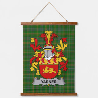 Irish Yarner Coat of Arms Family Crest Wandteppich Mit Holzrahmen