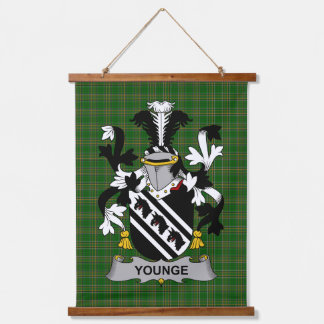 Irish Younge Coat of Arms Family Crest Wandteppich Mit Holzrahmen
