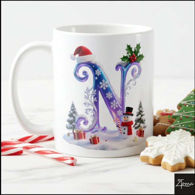 Irisierender Weihnachtsbuchstabe N mit Schneemann Kaffeetasse (Von Creator hochgeladen)
