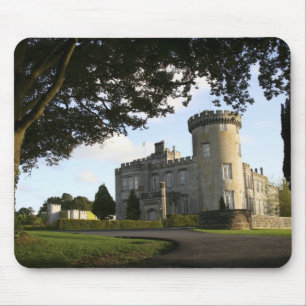 Irland, der Seiten Eingang vom Dromoland Castle. Mousepad