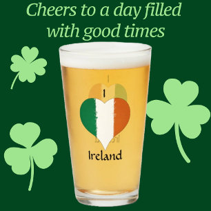 Irland: Distressed Painted Heart Flag Glas