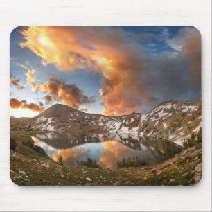 Irland Lake Sunrise - Yosemite Mousepad