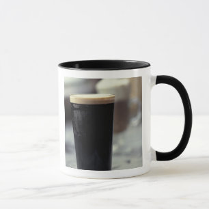 Irland. Pint Guinness. Tasse