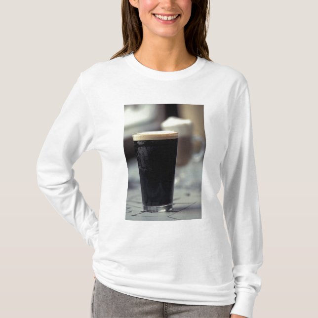 Irland. Stich. T-Shirt (Vorderseite)