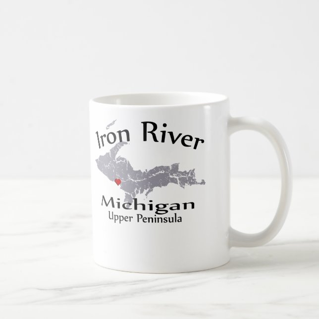 Iron River Michigan Herzkarte Tasse (Rechts)