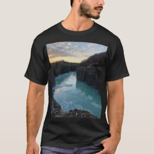 Island Berg Fluss Naturfotografie T-Shirt