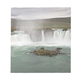 Island. Blick auf den Godafoss-Wasserfall an der Notizblock