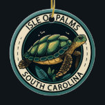 Isle of Palms South Carolina Turtle Abzeichen Keramik Ornament<br><div class="desc">Isle of Palms Vektorkunst Design. Es ist bekannt für seine Strände,  die von Eigentumswohnungen und Restaurants umgeben sind. Meeresschildkröten nisten in der Gegend.</div>