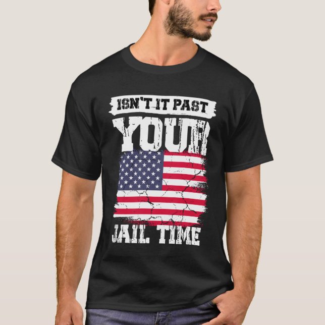 isn't your past T-Shirt (Vorderseite)