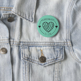 Ist Liebe-Garn-Herz handgemacht Button