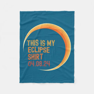 Ist Shirt Eclipse 04 08 24 Gesamt Fleecedecke