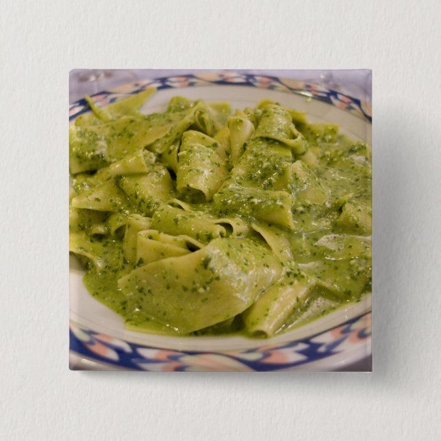 Italien, Camogli. Teigwaren mit Pesto Button (Vorderseite)