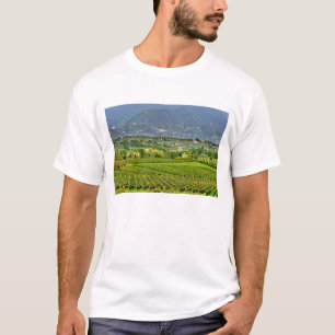 Italien, Lago di Garda. Die Ufer des Lago di Garda T-Shirt