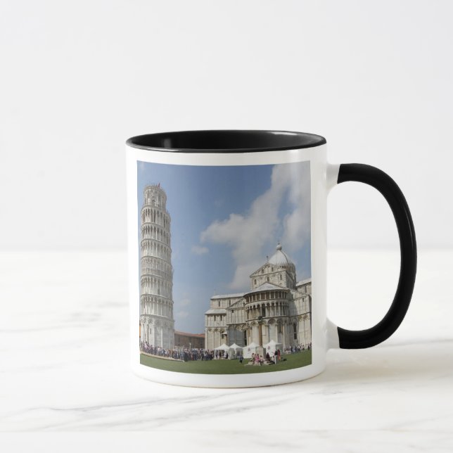 Italien, Pisa. Mietturm von Pisa und Tasse (Rechts)