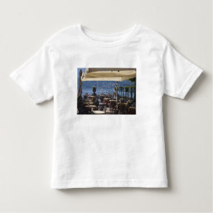 Italien, Provinz Como, Bellagio. Café am See. Kleinkind T-shirt