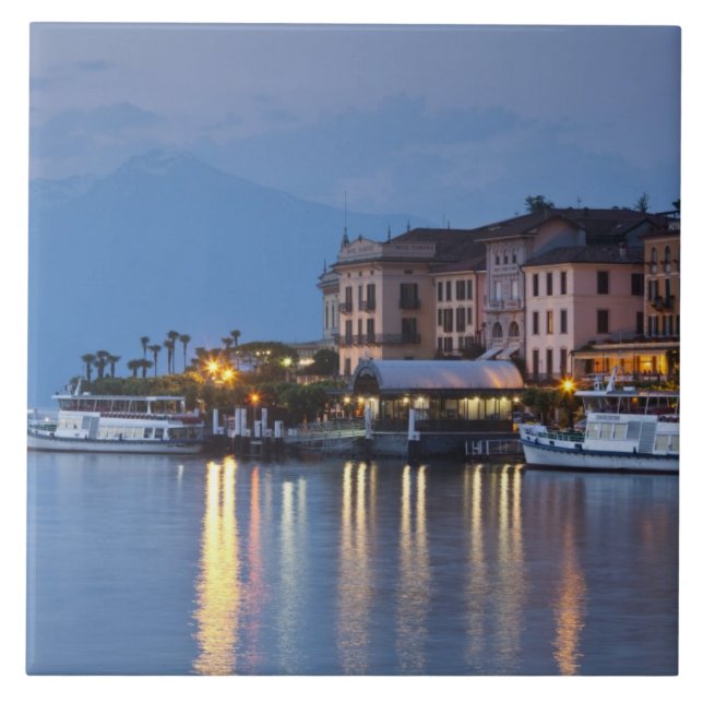 Italien, Provinz Como, Bellagio. Stadtsicht, Fliese (Vorderseite)