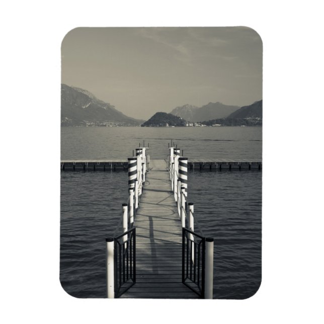 Italien, Provinz Como, Tremezzo. Anlegeplatz. Magnet (Vertikal)