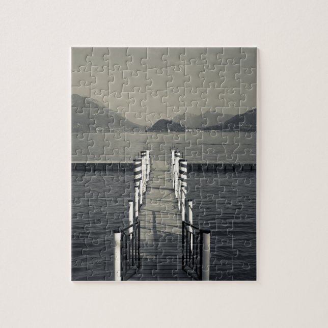 Italien, Provinz Como, Tremezzo. Seehecht Puzzle (Vertikal)