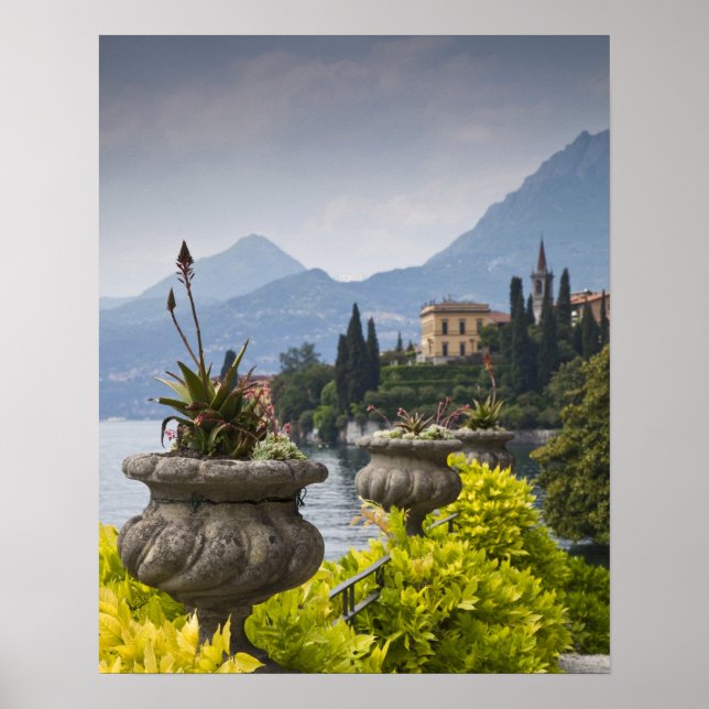Italien, Provinz Lecco, Varenna. Villa Monastero,  Poster (Vorne)