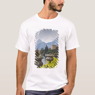 Italien, Provinz Lecco, Varenna. Villa Monastero, T-Shirt