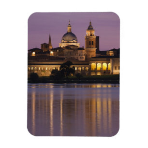 Italien, Provinz Mantua, Mantua. Stadtansicht und Magnet